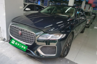 捷豹XFL 2024款 2.0T P250 两驱尊享豪华版