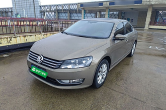 大众 帕萨特 2015款 1.8TSI DSG尊荣版