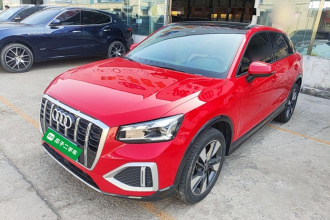 奥迪Q2L 2022款 35 TFSI 时尚致雅型