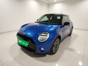 电动MINI COOPER 2024款 456km COOPER E 经典派