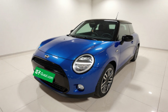 电动MINI COOPER 2024款 456km COOPER E 经典派