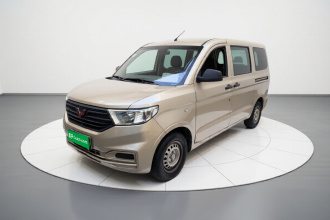 五菱汽车 五菱宏光V 2021款 1.5L劲取版LAR