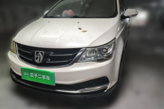 宝骏730 2016款 改款 1.5L 手动标准型 5座