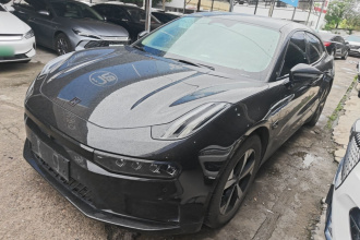 极氪001 2022款 长续航双电机 WE版