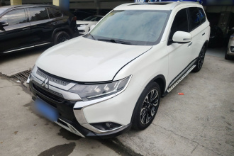 三菱 欧蓝德 2019款 2.4L 四驱致享版 5座 国V