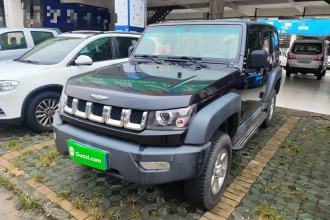 北京越野BJ40 2016款 40L 2.0T 手动两驱豪华版