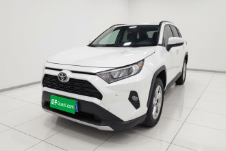 丰田 RAV4荣放 2022款 2.0L CVT两驱风尚Plus版