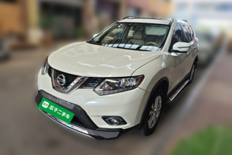日产 奇骏 2015款 2.0L CVT舒适MAX版 2WD