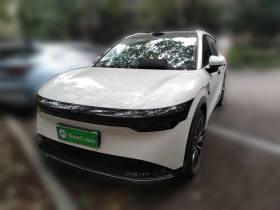 极氪7X 2025款 75kWh 后驱智驾版