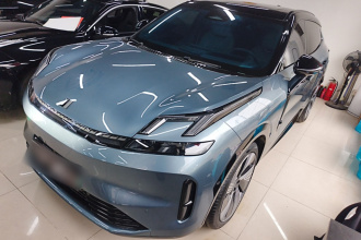 领克08 EM-P 2025款 220km 四驱性能Halo