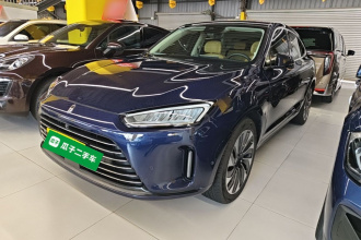 鸿蒙智行 问界M5 2022款 增程四驱性能版