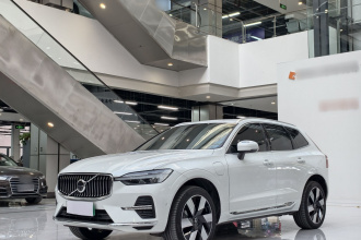 沃尔沃XC60新能源 2025款 插电式混动 长续航四驱智远豪华版