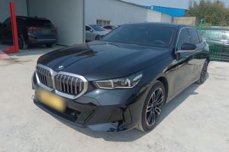 宝马5系 2026款 530Li 领先型 M运动套装