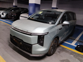 上汽大通MAXUS 大家7 2024款 改款 超混 长续航版 悦享版