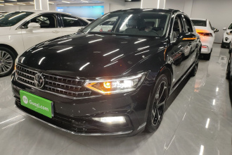 大众 迈腾 2023款 200万辆纪念版 330TSI DSG领先型