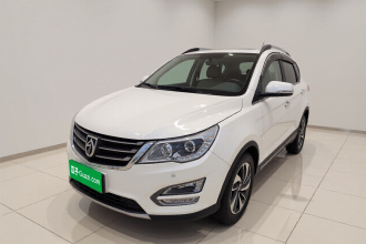 宝骏560 2015款 1.8L 手动豪华型