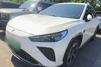 哪吒汽车 哪吒L 2024款 增程 220 闪充版