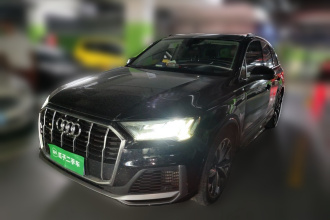 奥迪Q7 2021款 55 TFSI quattro S line运动型