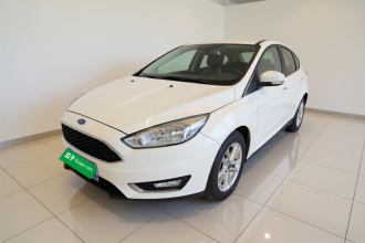 福特 福克斯 2015款 两厢 1.6L 自动风尚型