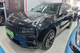领克09 EM-P 2025款 2.0TD EM-P 四驱Max 五座