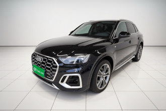 奥迪Q5L 2022款 45T 豪华动感型