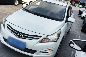 现代 瑞纳 2014款 1.4L 手动智能型GLS