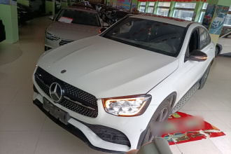 奔驰GLC轿跑 2022款 改款 GLC 260 4MATIC 轿跑SUV