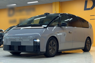 理想汽车 理想MEGA 2024款 Ultra