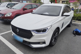 宝骏RC-6 2019款 1.5T CVT 24小时在线豪华型