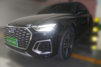 奥迪Q5L Sportback 2021款 40 TFSI 豪华型