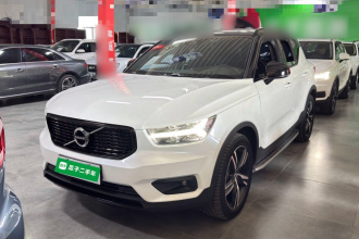 沃尔沃XC40 2021款 T4 四驱智远运动版