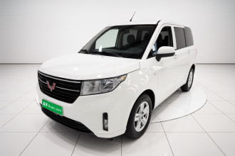 五菱汽车 五菱宏光PLUS 2019款 1.5T 手动舒适型 7座