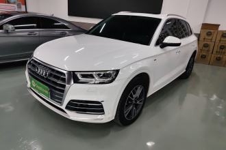 奥迪Q5L 2020款 40 TFSI 荣享时尚型