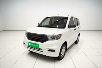 五菱汽车 五菱宏光V 2022款 1.5L劲取版电动助力LAR