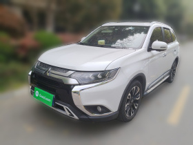 三菱 欧蓝德 2019款 2.4L 四驱致享版 7座 国V