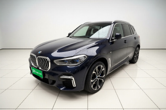 宝马X5 2022款 改款 xDrive 40Li 尊享型M运动套装
