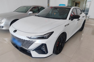 长安UNI-V 2023款 1.5T 尊贵型