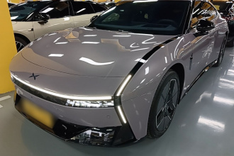 小鹏P7 2025款 820 超长续航 Ultra