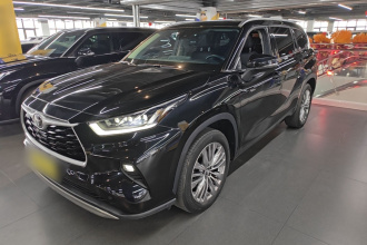 丰田 汉兰达 2024款 2.5L智能电混双擎四驱尊贵版 7座