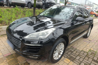 众泰SR9 2017款 2.0T 手动极致之心版