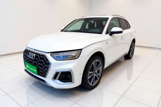 奥迪Q5L 2022款 改款 45T 豪华动感型