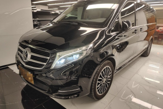 奔驰V级 2018款 V 260 L 尊贵加长版 国VI