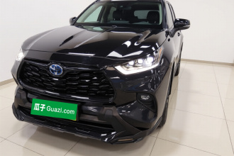 丰田 汉兰达 2023款 2.5L智能电混双擎四驱骑士版 7座