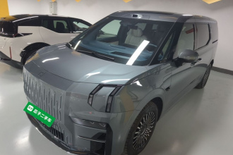 极氪009 2024款 七座过道版 108kWh