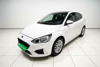 福特 福克斯 2020款 三厢 EcoBoost 180 自动锋潮型