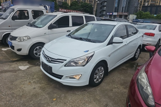 现代 瑞纳 2016款 1.4L 手动智能型GLS