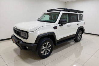 北京越野 北京BJ40 2024款 2.0T 全新城市猎人版 至尊型