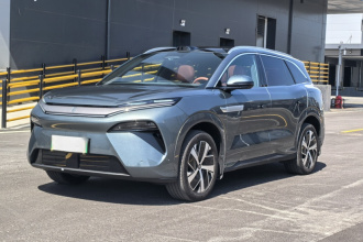 比亚迪 唐L 2025款 EV 670KM激光雷达旗舰型