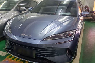 比亚迪 海豹 2023款 DM-i 1.5T 121km 旗舰型