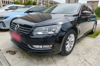 大众 帕萨特 2015款 1.8TSI DSG尊荣版